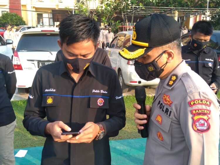 Pimpin Apel Pagi, Kabid Humas Polda Banten Gelorakan Bermedsos Ria