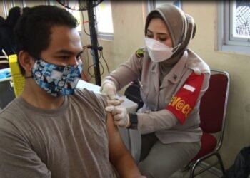 Polda Banten Gelar Vaksinasi Massal Bareng Alinasi BEM Nusantara