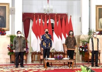 Presiden Jokowi Resmi Membuka Acara Sarasehan 100 Ekonom Indonesia