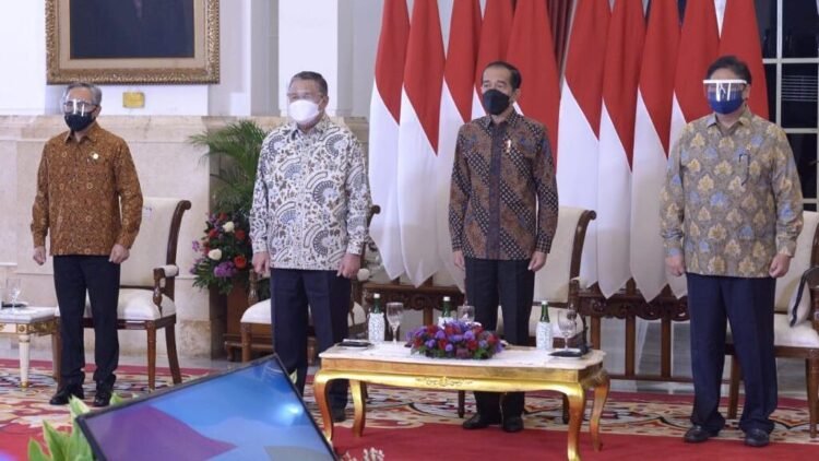 Presiden Minta Tingkatkan Nilai Tambah Sektor Pertanian dengan Ekspor dan Penyempurnaan Skema Penyaluran KUR