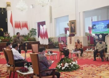 Sejumlah Indikator Ekonomi Positif, Presiden: Tetap Hati-Hati