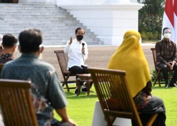 Serahkan BPUM, Presiden Dorong Pelaku Usaha Mikro Tidak Putus Asa di Tengah Pandemi