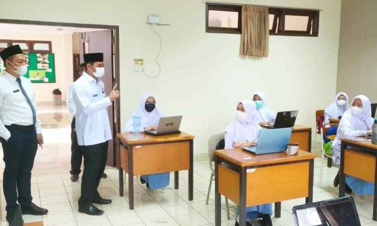 Belajar Tatap Muka Dimulai, MAN IC Serpong di Tangsel Perketat Protokol Kesehatan