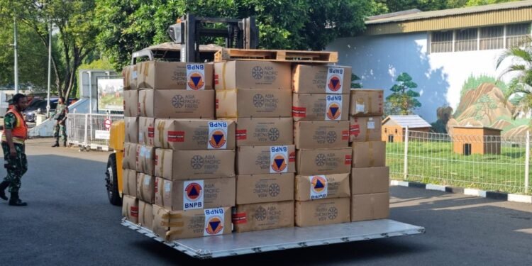 Jelang Penyelenggaraan PON XX, BNPB Kirimkan Tiga Juta Masker ke Papua