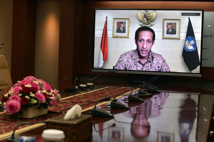 Nadiem Luruskan Sejumlah Miskonsepsi Terkait Klaster Pembelajaran Tatap Muka Terbatas