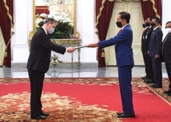 Presiden Jokowi Terima Surat Kepercayaan Empat Duta Besar Negara Sahabat