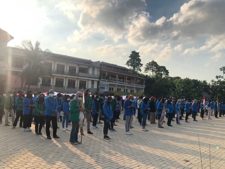 Ratusan Mahasiswa Komando Apel Persiapan Pendistribusian 10.000 Sembako