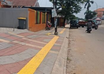 Realisasikan Usulan Warga, DPU Tangsel Lakukan Penataan Pedestrian Jalan Sumatera dan Jalan Batam