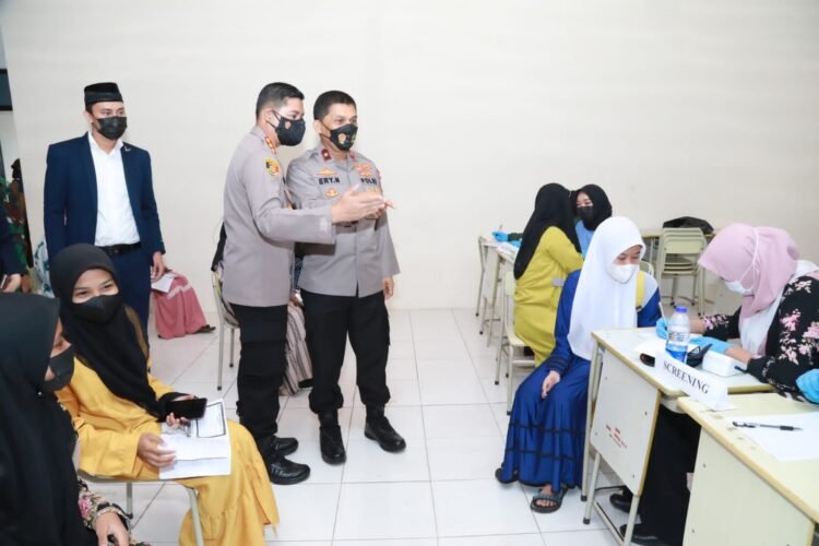Wakapolda Banten Tinjau Vaksinasi Merdeka di Tangerang
