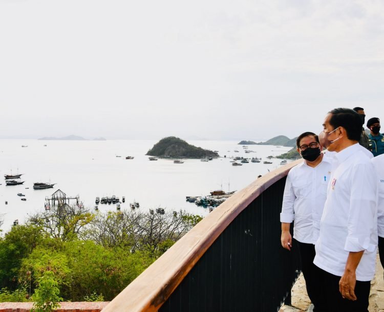 Presiden Jokowi Kunjungi Tempat Terbaik Menikmati Senja di Labuan Bajo