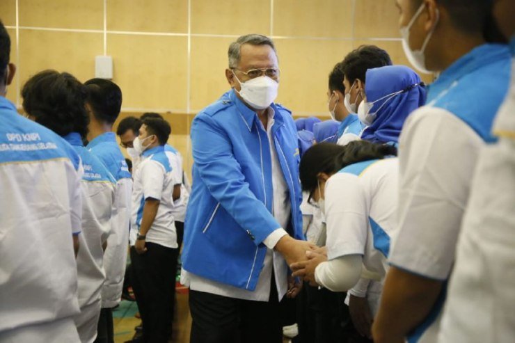 Walikota Tangsel Benyamin Davnie saat menghadiri Pelantikan DPD KNPI Tangsel Periode 2020-2023