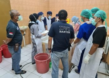 Biddokkes Polda Banten Otopsi Jenazah Diduga Korban Pembunuhan