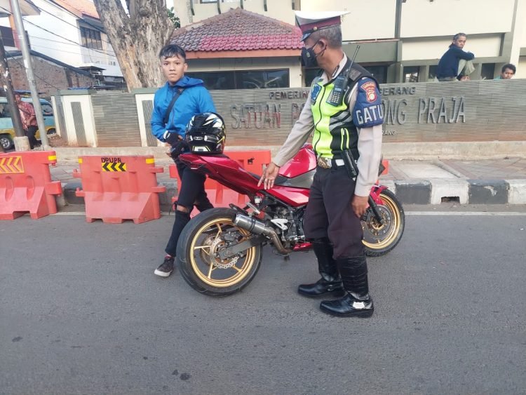 Didominasi Knalpot Brong, Ribuan Pengendara di Kota Tangerang Ditilang 