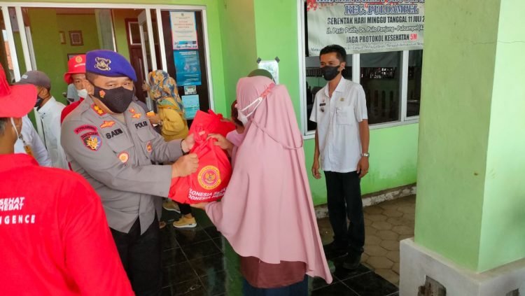 Kabinda Banten, Danlanal Banten  Dan Ditpolair Polda Banten Laksanakan Vaksinasi Dan Bakti Sosial Di Pulau Panjang