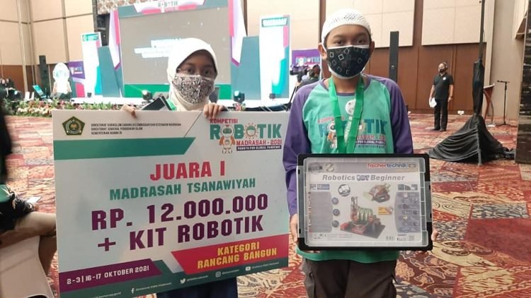 MRC 2021 Kemenag RI, Tim Robotik MTsN 1 Tangsel Raih Juara 1