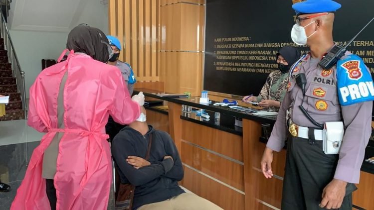 Menyampaikan Aspirasi ke Polda Banten Tetap Laksanakan Protokol Kesehatan