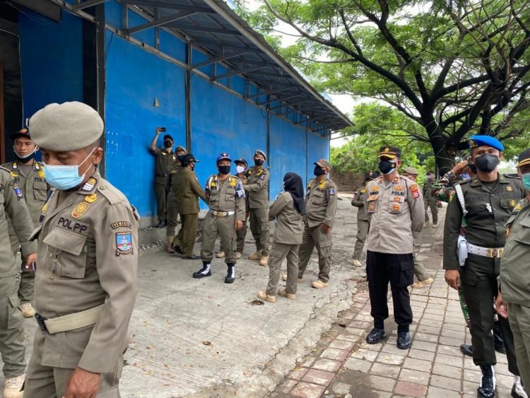 Polres Serang Kota Bersama Pemkab Serang Tutup THM di Sepanjang Jalan Lingkar Selatan
