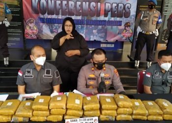 Polres Tangsel Amankan 31,7 Kg Ganja di Tol Serpong-Cinere