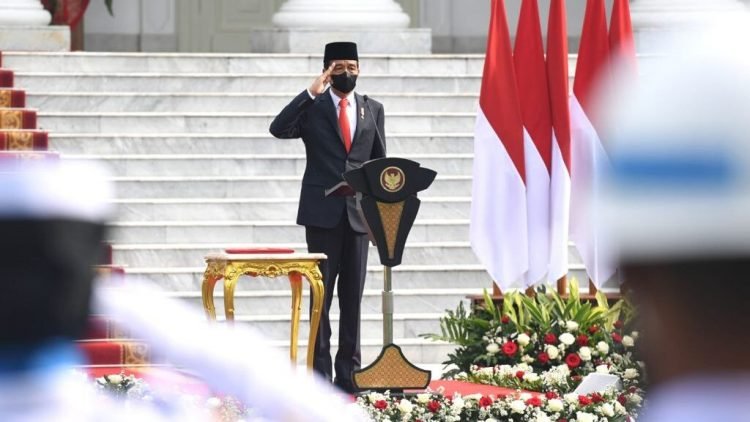 Presiden Joko Widodo Pimpin Upacara Peringatan ke-76 Hari TNI