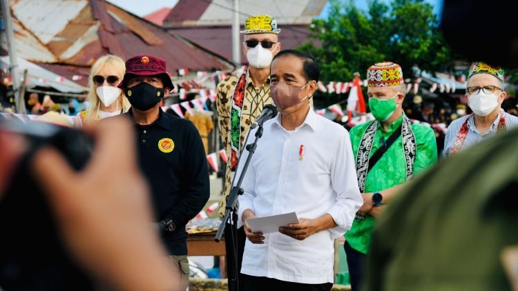 Presiden Joko Widodo Targetkan 70 Persen Penduduk Tervaksinasi di Akhir Tahun
