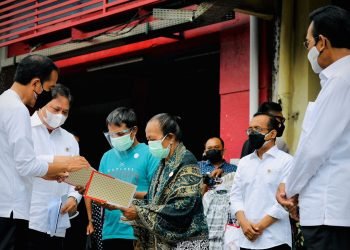 Presiden Jokowi Resmikan Peluncuran BT-PKLW Pertama di Kawasan Malioboro