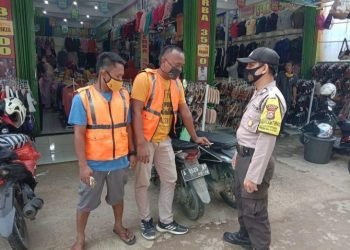 Antisipasi curanmor, Polsek Malingping Polres Lebak Polda Banten beri edukasi kepada petugas parkir