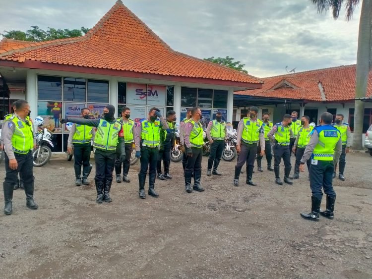 Ditlantas Polda Banten Menerjunkan Satgas Raicet dalam Pengamanan Jalur Aksi Unjuk Rasa