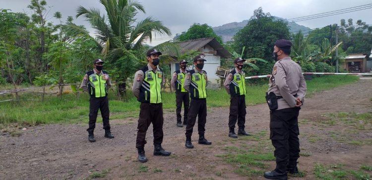 Ditpamobvit Polda Banten Lakukan Pengamanan dan Imbauan Prokes di PT Pelindo Regional II