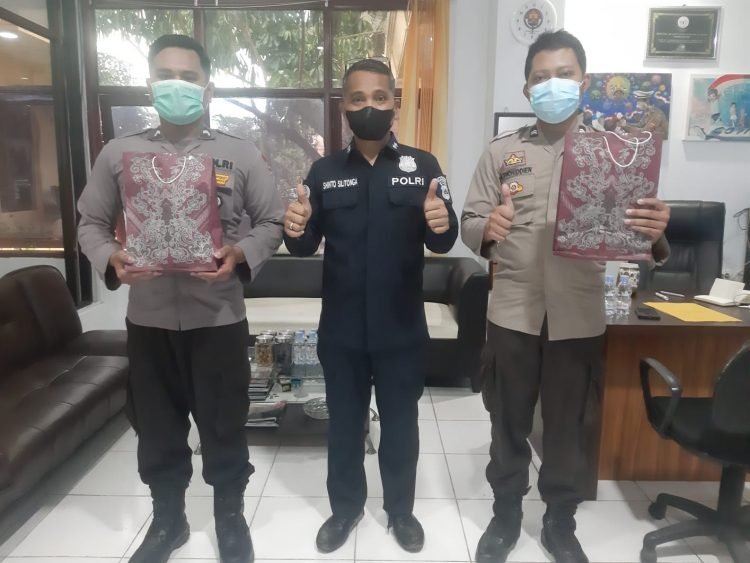 Dua Personel Humas Mutasi, Kabid Humas Polda Banten Beri Apresiasi