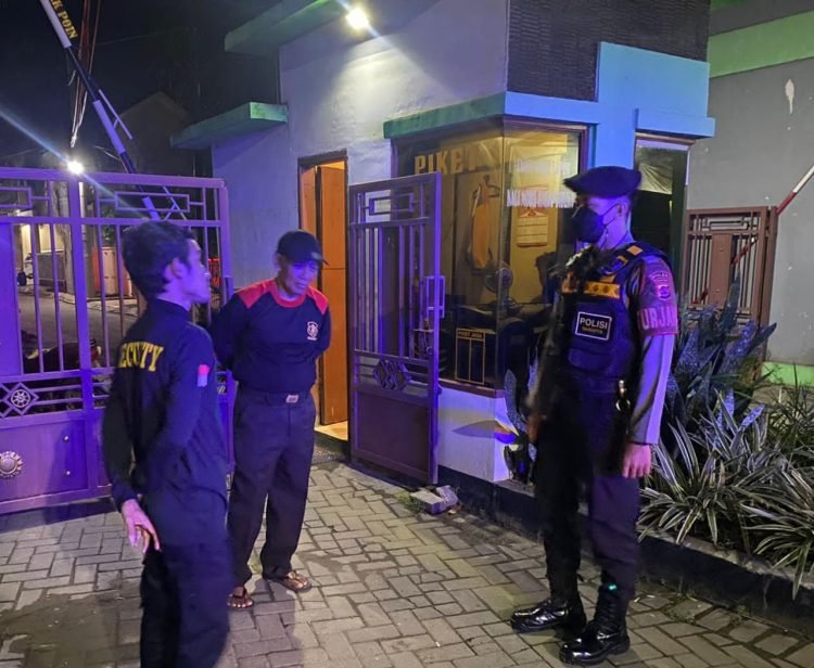 Hingga Larut Malam, Tak Kenal Lelah Personel Samapta Polda Banten Patroli Ciptakan Situasi Kamtibmas