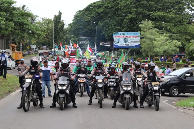 Jawara Polres Cilegon Polda Banten Kawal Pelaksanaan Unjuk Rasa