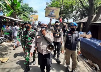 Kapolresta Tangerang Polda Banten Bersama Satgas Covid-19 Woro-Woro Jemaah Haul Syeh Abdul Qadir Jailani Tertib Prokes