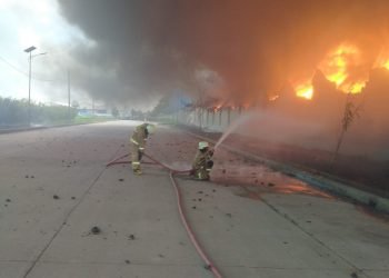 Pabrik Korek Api di Pakuhaji Terbakar, Lima Mobil Damkar Diterjunkan