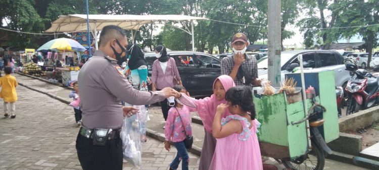 Patroli Tempat Wisata Polres Serang Kota Polsek Kramatwatu Imbau Warga Patuhi Prokes