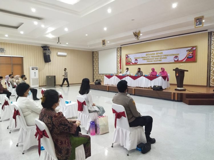 Polda Banten Gelar Sidang Nikah, Kabid Propam Berikan Nasehat