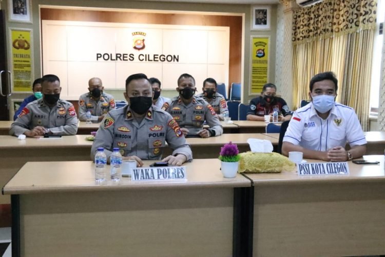 Polres Cilegon Polda Banten Ikuti Sosialisasi Perjanjian Kerjasama Antara PSSI Dengan Polri