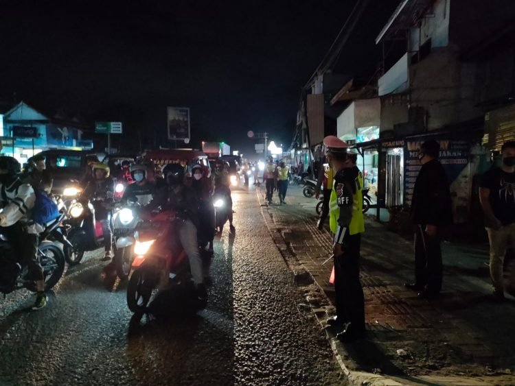 Polres Serang Polda Banten laksanakan KRYD dalam rangka PPKM Level 3 di wilayah Hukum Polres Serang