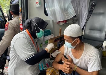 Polresta Tangerang Polda Banten Buka Gerai Vaksin Presisi di Acara Haul Syeh Abdul Qadir Jailani
