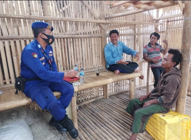 Sat Polairud Polresta Tangerang Polda Banten Imbau Tingkatkan Prokes Bagi Masyarakat Di Desa Kronjo