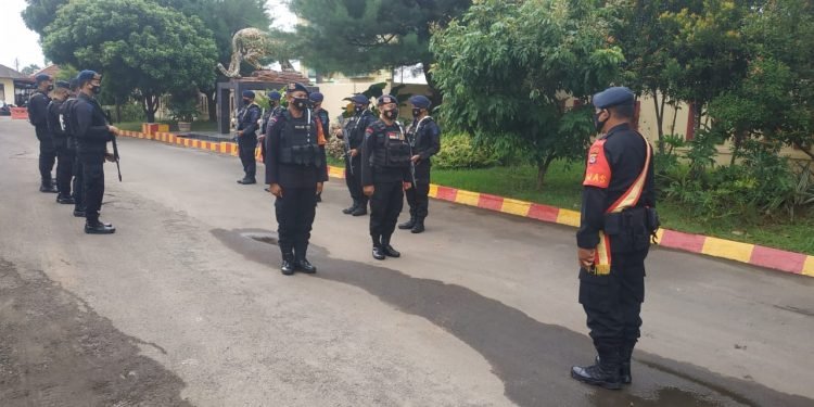 Satbrimob Polda Banten Laksanakan Serah Terima Piket Jaga