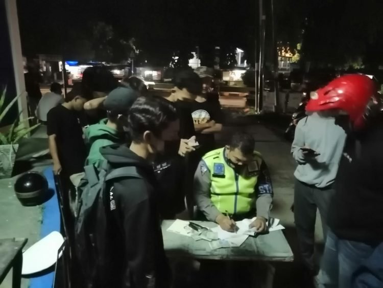 Satlantas Polres Cilegon Polda Banten Melaksanakan Kegiatan Razia Kenalpot Racing