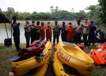 Siaga Bencana Alam, Polresta Tangerang Polda Banten dan Forkompinda Gelar Simulasi Evakuasi Banjir