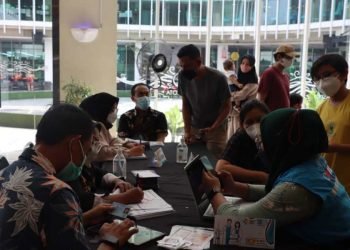 Vaksinasi Covid-19 di Teraskota BSD, KPU Tangsel Buka Posko Pemutakhiran Data Pemilih Berkelanjutan