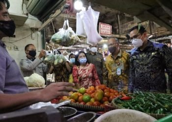 Pilar Saga Ichsan Sidak Pasar Serpong dan Pasar Modern BSD, Harga Cabai Semakin Pedas