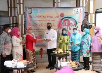 Tingkatkan Kapasitas Perempuan di Tangsel, Benyamin Davnie Gulirkan Program Khusus