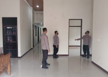 Biro Logistik Polda Banten Melakukan Pengecekan Pembangunan Polsek Cadasari