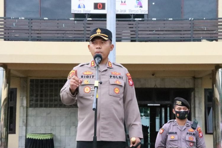 Kapolres Cilegon Ajak Personel Menghindari Pelanggaran Sekecil Apapun