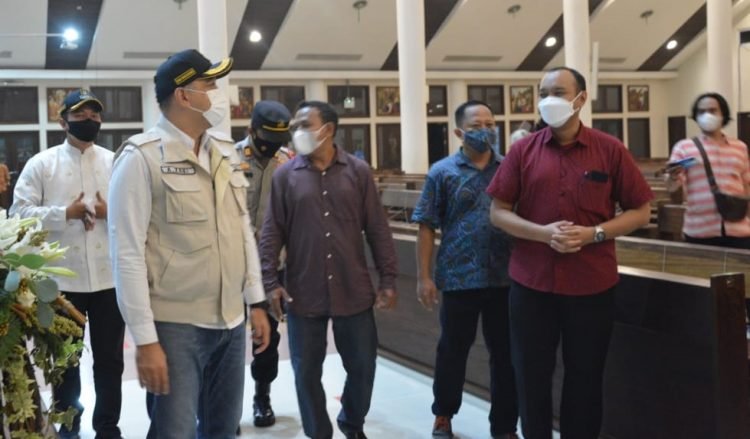 Pastikan Perayaan Natal Aman dan Kondusif, Bupati Zaki Pantau Sejumlah Gereja