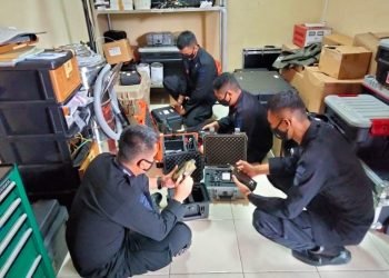 Tingkatkan Kemampuan, Personel Gegana Brimob Banten Gelar Latihan dan Perawatan Peralatan