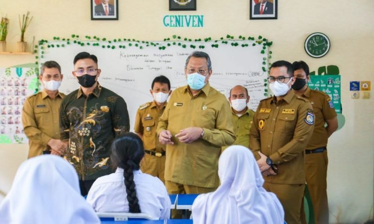 Dibagi 2 Shift, Tangsel Uji Coba PTM 100 Persen